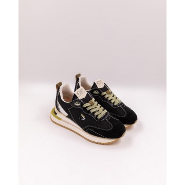 Comfortable sneakers shoes
