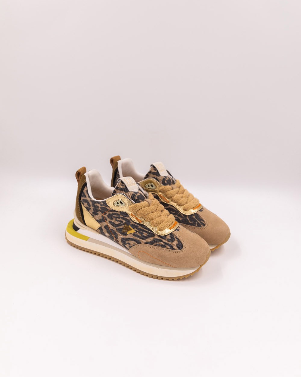 Comfortable sneakers Comfortable sneakers