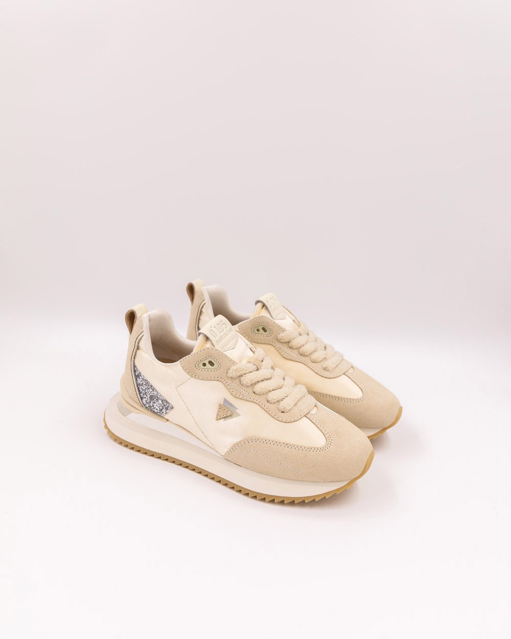 0-105 - Cream running shoes - LENOX SWEET