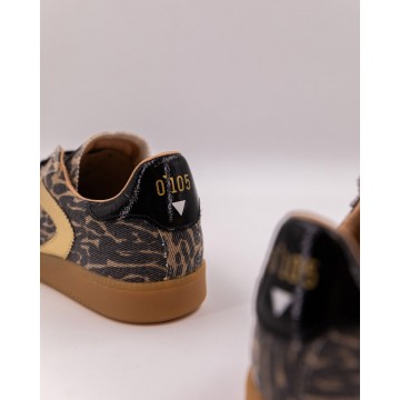 Chic sneakers