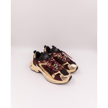Zapatilla burdeos