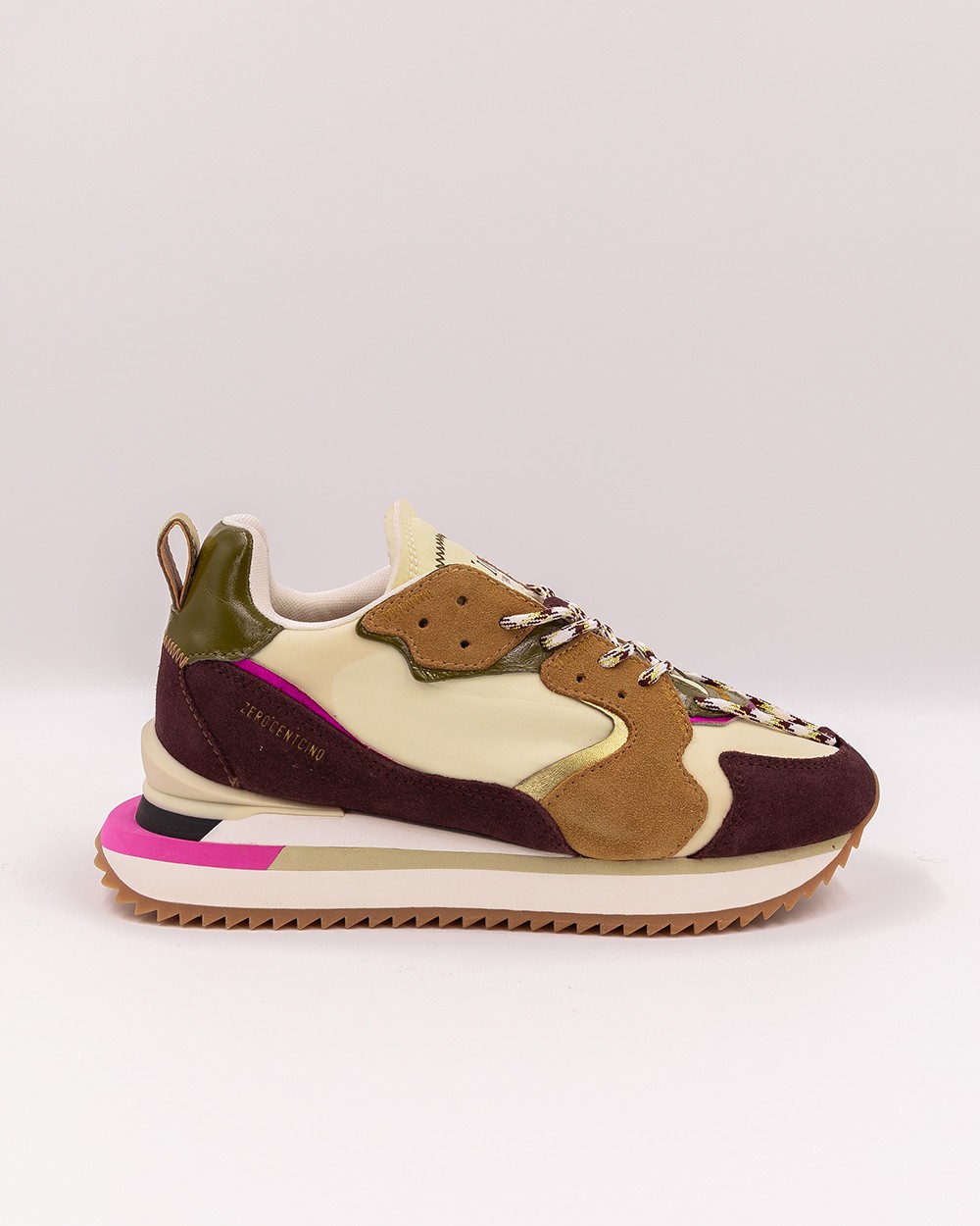 Zapatilla elegante Zapatilla elegante