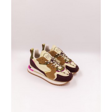 Chic running shoe