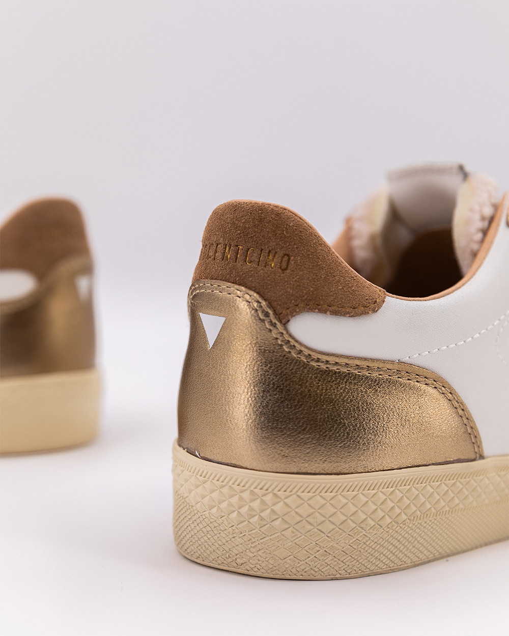 0-105 - Low-top metallic gold sneakers - HAZEL MOUNTAIN